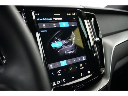 Volvo  XC60 2.0 T6 Plug-in hybrid AWD Plus Dark | Achterbank verwarmd | Elektrisch glazen panorama-dak | Elek... ActivLease financial lease