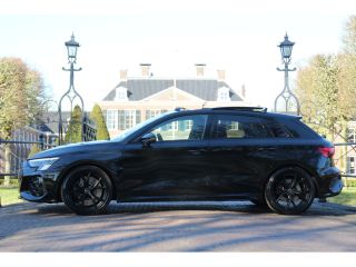 Audi RS3 2.5 TFSI RS3 400PK QUATTRO | PANO DAK | BLACK OPTIC | ALCANTARA STUUR | HEAD UP DISPLAY | CAMERA ...