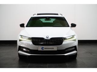 Skoda Superb Combi 1.4 TSI PHEV 204PK DSG-6 iV Sportline Business | TREKHAAK | PANORAMADAK | NAVIGATIE | 19 IN...