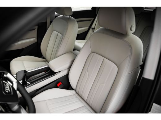 Audi Q8 e-tron Advanced edition | Achterklep, automatisch bedienbaar | Achteruitrijcamera | Adaptive Drive Assist ActivLease financial lease