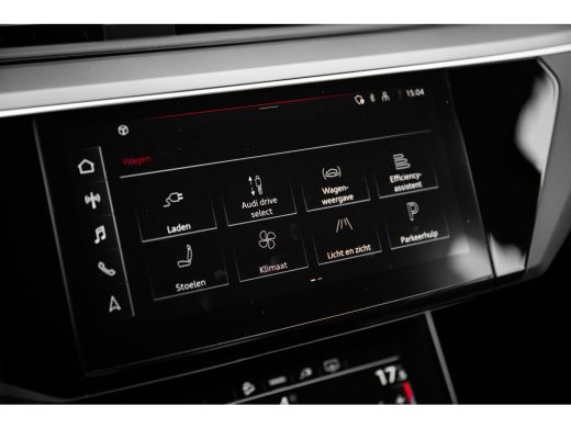 Audi Q8 e-tron Advanced edition | Achterklep, automatisch bedienbaar | Achteruitrijcamera | Adaptive Drive Assist ActivLease financial lease