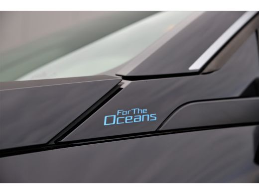 BMW i3 120Ah 42 kWh For The Oceans/S-dak/Adaptive/1e Eig./leder/H-Kardon/W-pomp/3-fase ActivLease financial lease