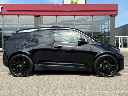 BMW i3 120Ah 42 kWh For The Oceans/S-dak/Adaptive/1e Eig./leder/H-Kardon/W-pomp/3-fase ActivLease financial lease