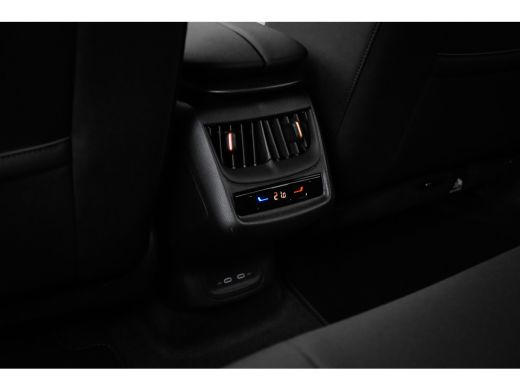 CUPRA Tavascan Business | Ambient light | 21" LMV Glossy Black | Stuur+Stoelverwarming | Privacy Glas | Keyless ... ActivLease financial lease