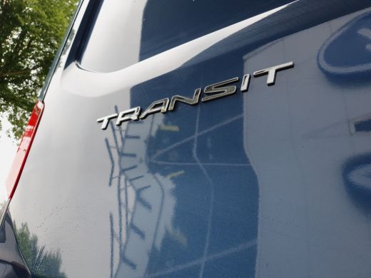 Ford Transit 2.0 170 pk TDCI Automaat L3H2 BPM vrij! | Limited € 9.325,- voorraadvoordeel | All Weather banden... ActivLease financial lease