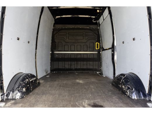 Iveco Daily 35S16V L2H2 | Automaat | Camera | 3.5T Trekgewicht | Climate | Cruise | Euro 6 ActivLease financial lease