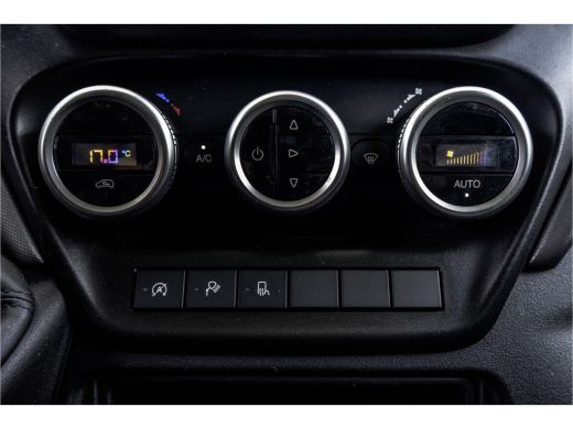 Iveco Daily 35S16V L2H2 | Automaat | Camera | 3.5T Trekgewicht | Climate | Cruise | Euro 6 ActivLease financial lease
