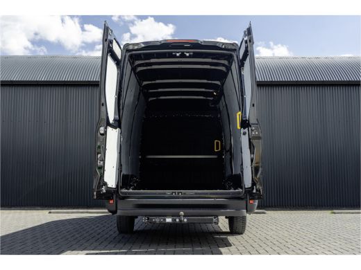 Iveco Daily 35S16V L2H2 | Automaat | Camera | 3.5T Trekgewicht | Climate | Cruise | Euro 6 ActivLease financial lease