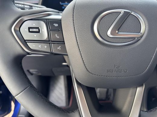 Lexus LBX Emotion 2WD | 06-10141018 Voor meer informatie ActivLease financial lease