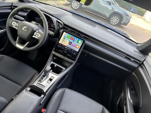 Lexus LBX Emotion 2WD | 06-10141018 Voor meer informatie ActivLease financial lease