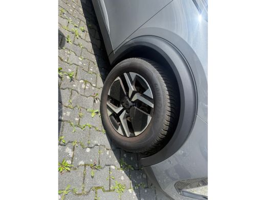 Peugeot 2008 1.2 PureTech 130 Allure Camera | AUTOMAAT! | Keyless | Carplay | Stoelverwarming | Dode hoek | Ge... ActivLease financial lease