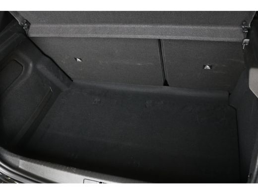 Peugeot 208 1.2 PureTech 100PK EAT8 GT | Navi | Clima | Cruise | Camera | Parkeersensoren V+A | Sportstoelen ... ActivLease financial lease