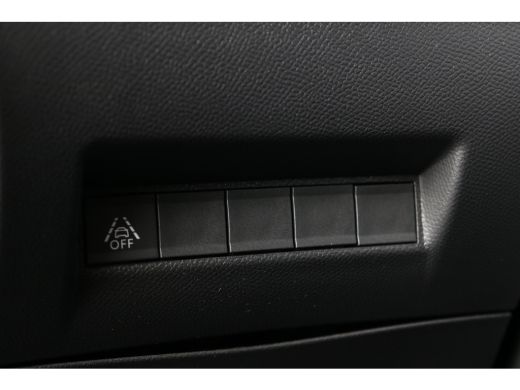 Peugeot 208 1.2 PureTech 100PK EAT8 GT | Navi | Clima | Cruise | Camera | Parkeersensoren V+A | Sportstoelen ... ActivLease financial lease