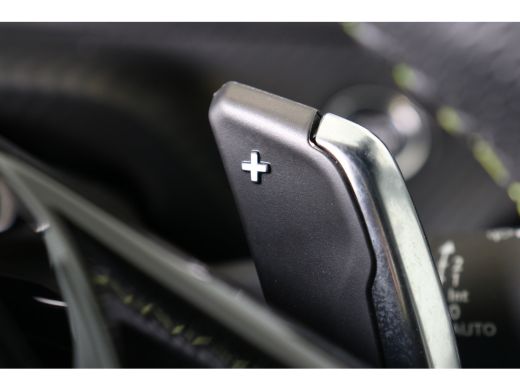 Peugeot 208 1.2 PureTech 100PK EAT8 GT | Navi | Clima | Cruise | Camera | Parkeersensoren V+A | Sportstoelen ... ActivLease financial lease