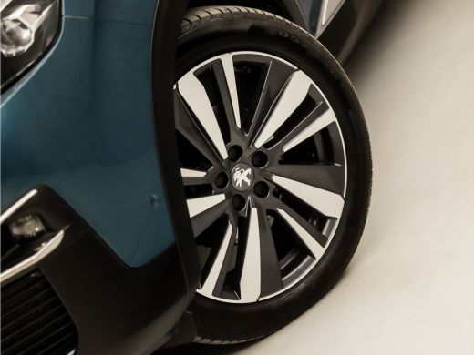 Peugeot 5008 1.2 PureTech Sport 7 Persoons Automaat (PANORAMADAK, APPLE CARPLAY, MEMORY SEATS, FOCAL AUDIO, LE... ActivLease financial lease