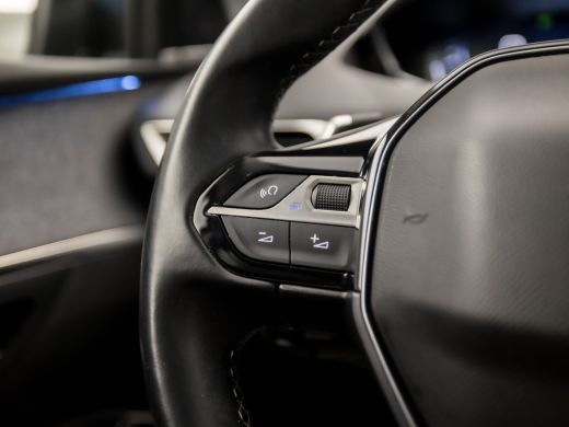 Peugeot 5008 1.2 PureTech Sport 7 Persoons Automaat (PANORAMADAK, APPLE CARPLAY, MEMORY SEATS, FOCAL AUDIO, LE... ActivLease financial lease