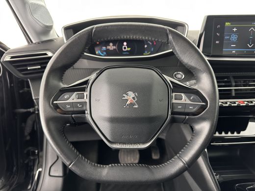 Peugeot e-208 EV Allure 50 kWh {SOH-93%} (INCL-BTW) Aut.*LEATHER-FABRIC | DIGI-COCKPIT | CARPLAY | LANE-ASSIST ... ActivLease financial lease