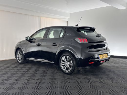 Peugeot e-208 EV Allure 50 kWh {SOH-93%} (INCL-BTW) Aut.*LEATHER-FABRIC | DIGI-COCKPIT | CARPLAY | LANE-ASSIST ... ActivLease financial lease