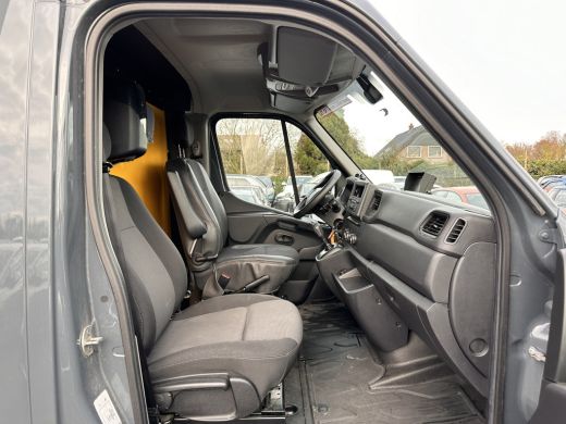 Renault Master T35 2.3 dCi 150 L3 H2 Energy T35 2.3 dCi 150 L3 Energy Aut. *AIRCO | CRUISE | CAMERA | PDC | COMF... ActivLease financial lease