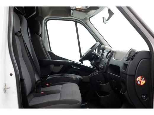Renault Master T35 2.3 dCi E6 L1H2 Airco/Camera/2x Schuifdeur 09-2017 ActivLease financial lease