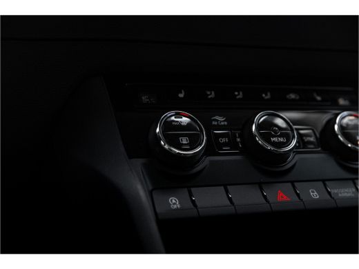 Skoda Karoq 1.5 150pk DSG Style | Adapt. Cruise | Stoel- Stuurverwarming | Carplay ActivLease financial lease