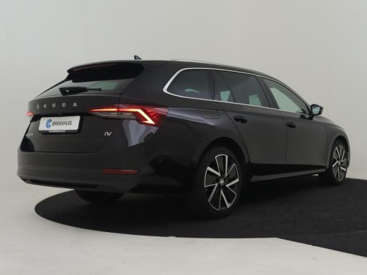 Skoda Octavia Combi 1.4 TSI iV PHEV Style 204pk Elektr. stoelen met memory | Lederen bekleding | Head up displa... ActivLease financial lease
