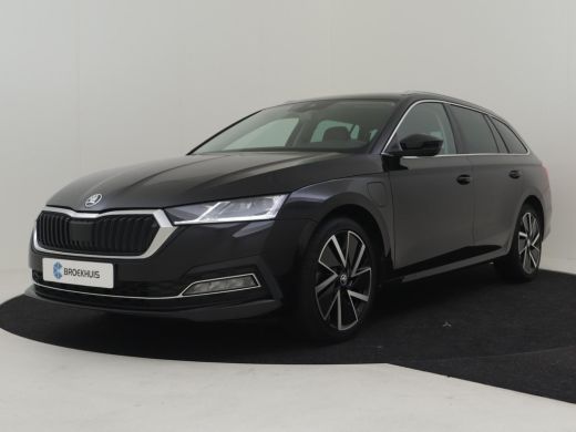 Skoda Octavia Combi 1.4 TSI iV PHEV Style 204pk Elektr. stoelen met memory | Lederen bekleding | Head up displa... ActivLease financial lease