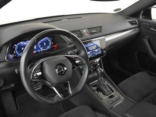 Skoda Superb Combi Sportline iV 218pk Dodehoekdetectie | Trekhaak | 360 Camera | Elektrische stoelen met geheu... ActivLease financial lease