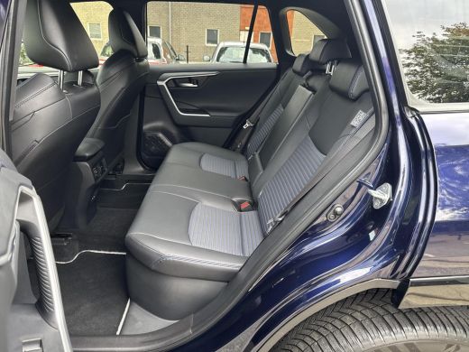 Toyota RAV4 2.5 Hybrid Style | 06-10141018 Voor meer informatie ActivLease financial lease