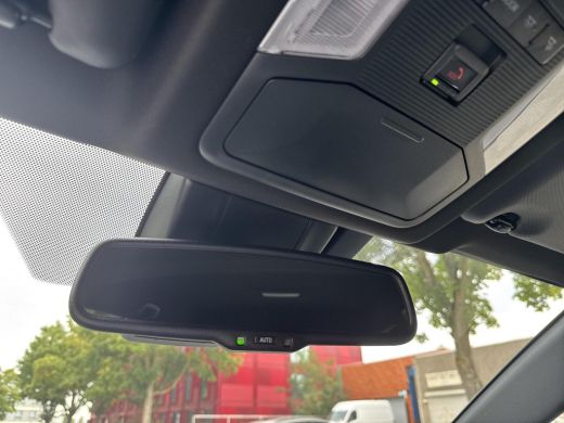 Toyota RAV4 2.5 Hybrid Style | 06-10141018 Voor meer informatie ActivLease financial lease