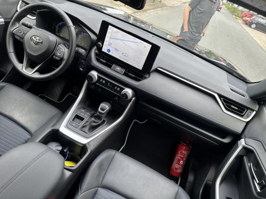 Toyota RAV4 2.5 Hybrid Style | 06-10141018 Voor meer informatie ActivLease financial lease