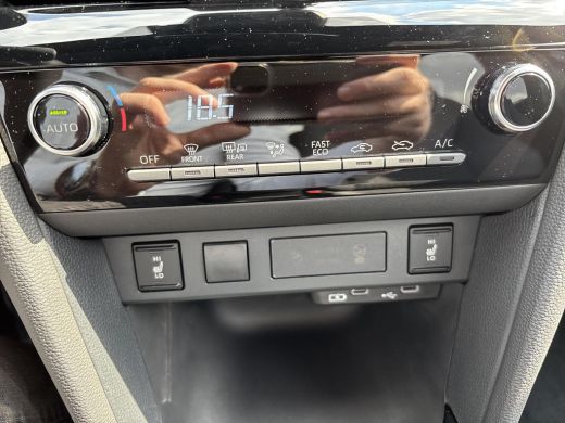Toyota Yaris Cross 1.5 Hybrid 115 Dynamic ActivLease financial lease