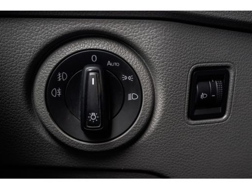 Volkswagen Crafter 35 TDI | L3H2 | CarPlay | Navi | Cruise | Airco | PDC | Euro 6 ActivLease financial lease