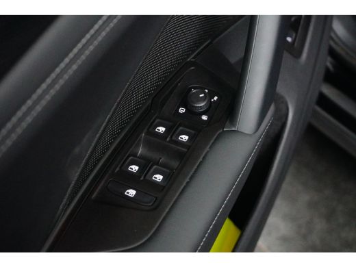 Volkswagen Tiguan 1.5 eTSI 150 pk Life 7-DSG | Trekhaak elektrisch uitklapbaar | Achteruitrijcamera | Standkachel | ActivLease financial lease