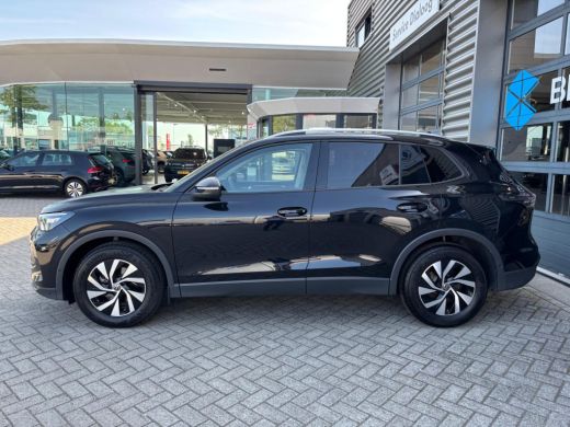 Volkswagen Tiguan 1.5 eTSI 150 pk Life 7-DSG | Trekhaak elektrisch uitklapbaar | Achteruitrijcamera | Standkachel | ActivLease financial lease