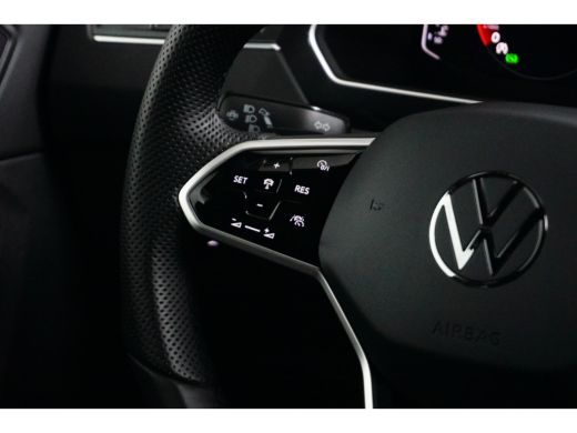 Volkswagen Tiguan R-Line 2.0 TSI 190 PK 4Motion 7-DSG | Trekhaak wegklapbaar | Achteruitrijcamera | Cruise control ... ActivLease financial lease
