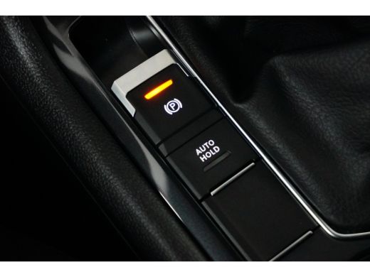 Volkswagen Tiguan R-Line 2.0 TSI 190 PK 4Motion 7-DSG | Trekhaak wegklapbaar | Achteruitrijcamera | Cruise control ... ActivLease financial lease