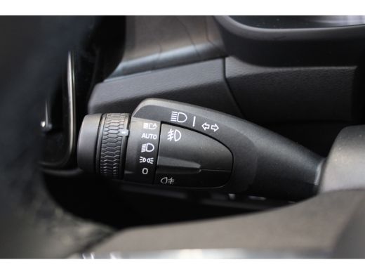 Volvo  XC40 T4 211PK Plug-in Plus Dark | Climate Pack | Trekhaak | HK Audio | Camera | Power Seat Pack ActivLease financial lease