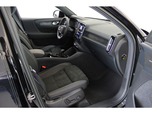 Volvo  XC40 T4 211PK Plug-in Plus Dark | Climate Pack | Trekhaak | HK Audio | Camera | Power Seat Pack ActivLease financial lease