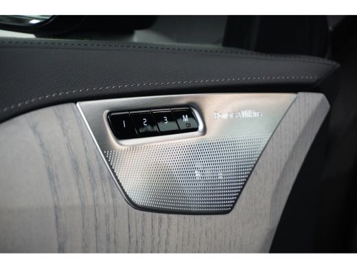 Volvo  XC90 2.0 T8 Recharge AWD Ultimate Dark | 2 stoelen op derde rij | Achterbank verwarmd | Audio installa... ActivLease financial lease