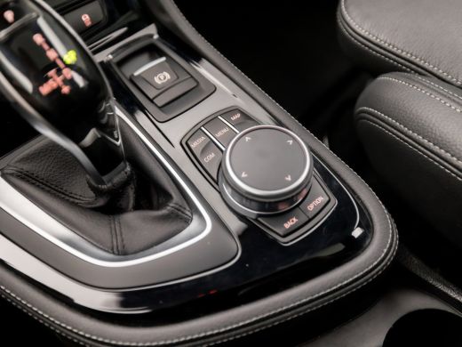 BMW 2 Serie Gran Tourer 220i Luxury 192Pk Automaat (PANORAMADAK, FACELIFT, GROOT NAVI, 4 CILINDER, HEAD-UP DI... ActivLease financial lease