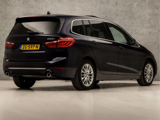 BMW 2 Serie Gran Tourer 220i Luxury 192Pk Automaat (PANORAMADAK, FACELIFT, GROOT NAVI, 4 CILINDER, HEAD-UP DI... ActivLease financial lease