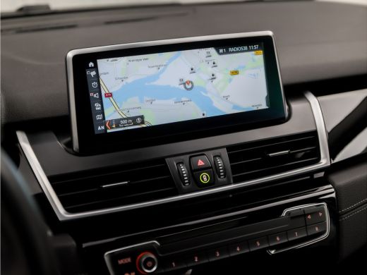 BMW 2 Serie Gran Tourer 220i Luxury 192Pk Automaat (PANORAMADAK, FACELIFT, GROOT NAVI, 4 CILINDER, HEAD-UP DI... ActivLease financial lease