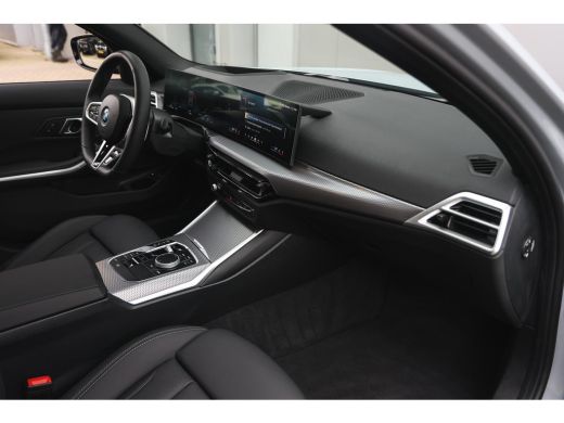BMW 3 Serie Touring 330e High Executive M Sport Automaat / Panoramadak / Trekhaak / Sportstoelen / Comfort Ac... ActivLease financial lease