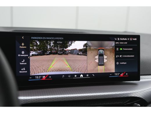 BMW 3 Serie Touring 330e High Executive M Sport Automaat / Panoramadak / Trekhaak / Sportstoelen / Comfort Ac... ActivLease financial lease