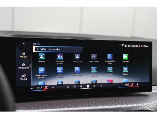 BMW 3 Serie Touring 330e High Executive M Sport Automaat / Panoramadak / Trekhaak / Sportstoelen / Comfort Ac... ActivLease financial lease