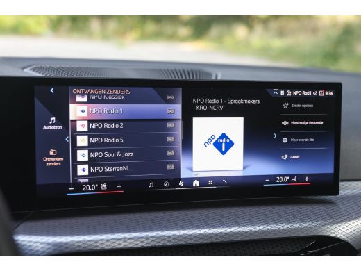 BMW 3 Serie Touring 330e High Executive M Sport Automaat / Panoramadak / Trekhaak / Sportstoelen / Comfort Ac... ActivLease financial lease