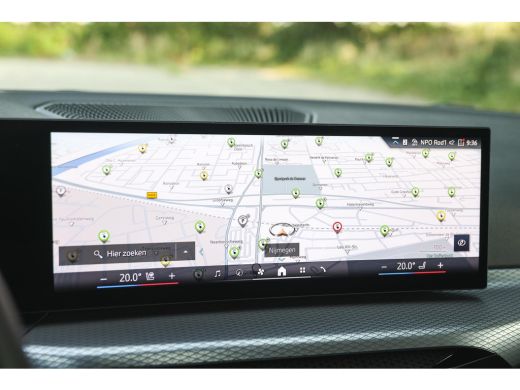 BMW 3 Serie Touring 330e High Executive M Sport Automaat / Panoramadak / Trekhaak / Sportstoelen / Comfort Ac... ActivLease financial lease