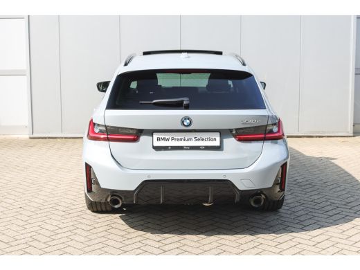 BMW 3 Serie Touring 330e High Executive M Sport Automaat / Panoramadak / Trekhaak / Sportstoelen / Comfort Ac... ActivLease financial lease