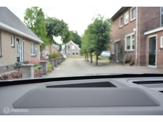 BMW X1 M Sport Pro 30e X Drive Aut Voll 20 Inch 3595km X1 M Sport Pro 30e X Drive Aut ActivLease financial lease